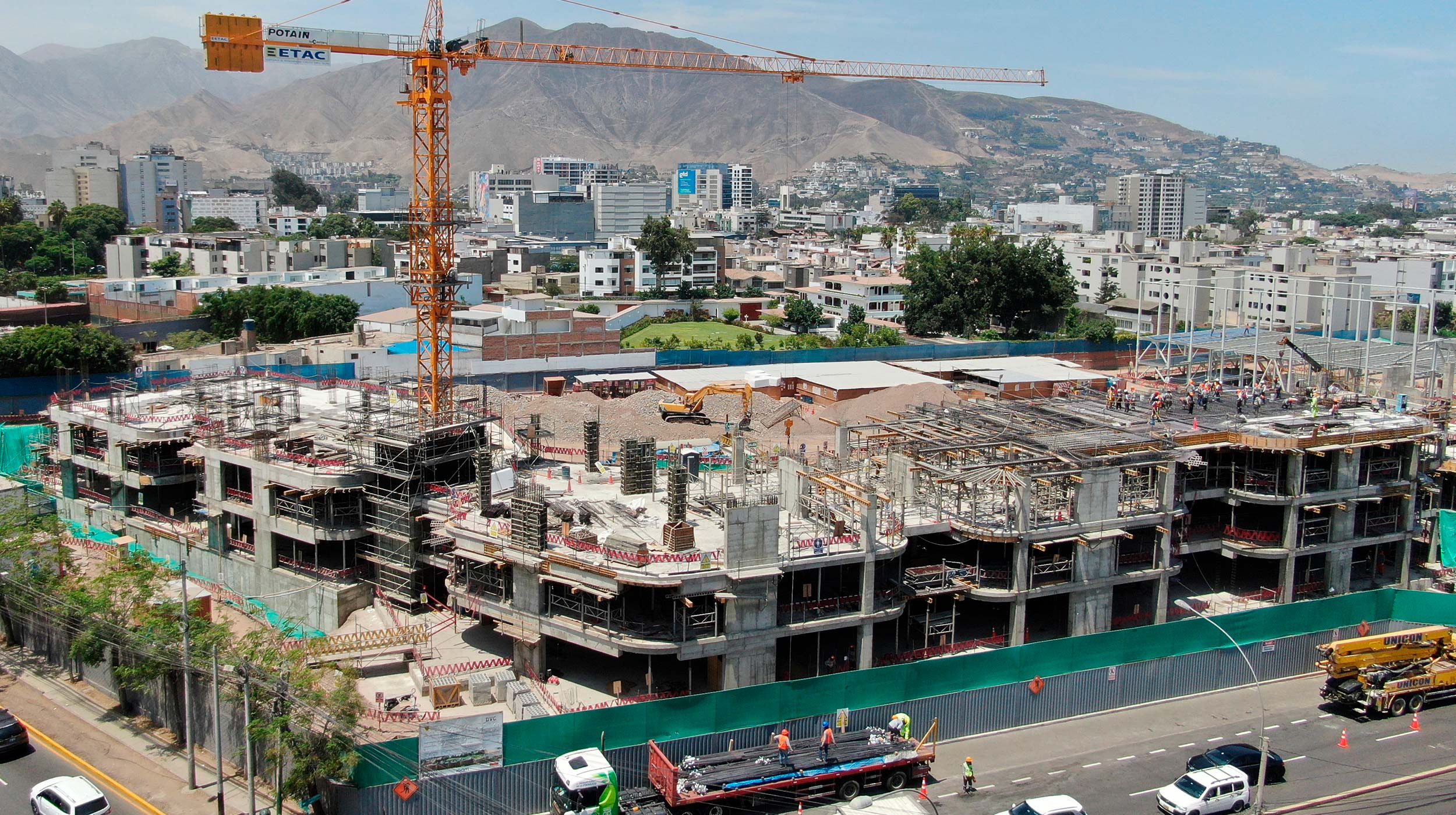 Con una vasta experiencia en proyectos de construcción, ULMA fue escogida por la empresa De Vicente Constructora SAC, para participar en la emocionante renovación del nivel primario del prestigioso Markham College.