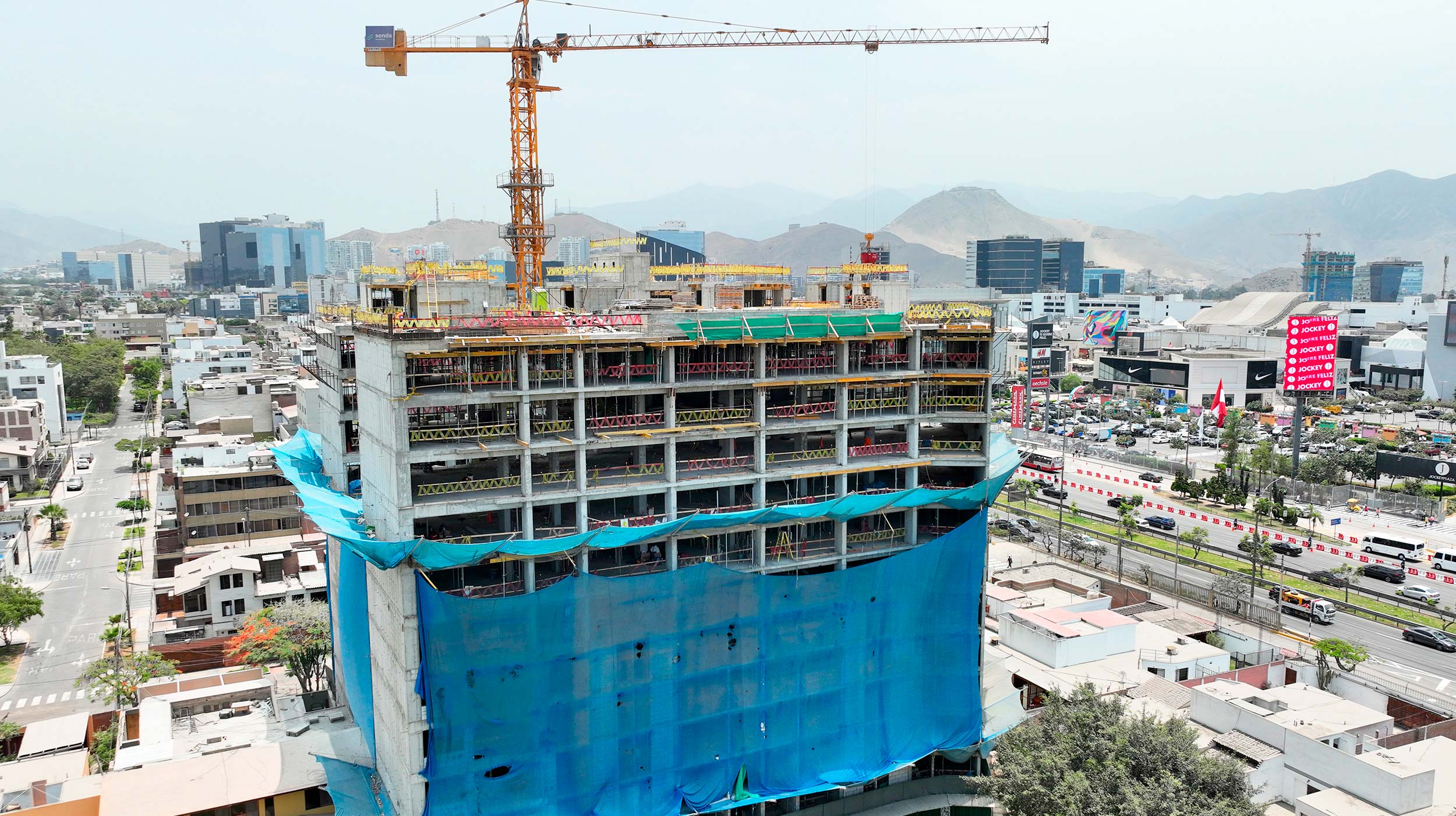 Participamos en el proyecto residencial LIB. Este edificio espera convertirse en un punto de referencia en la zona, fusionando la libertad, la conexión con la naturaleza y la practicidad en un solo lugar.