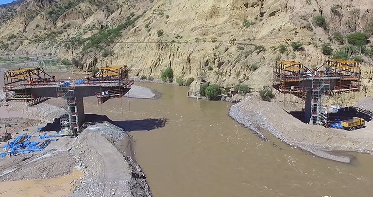 Puente Allcomachay, Ayacucho, Perú