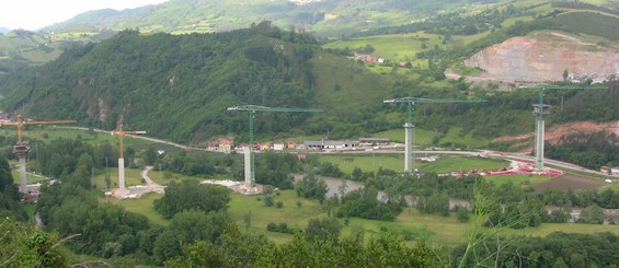 Viaducto de Narcea, Asturias, España
