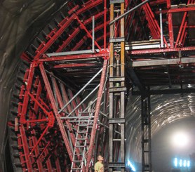 Túnel en mina, Pesaro, Italia