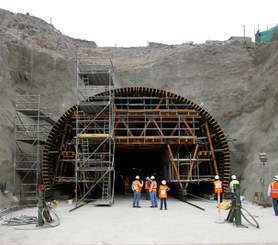 Túnel San Rosa, Lima, Perú