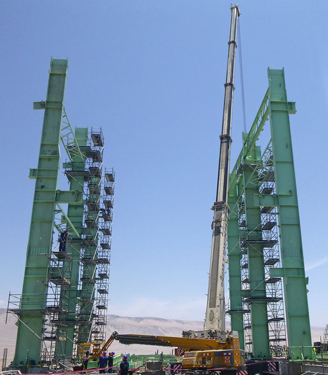 Cimentación, construcción y montaje en la ampliación de operaciones de la mina de hierro Shougang