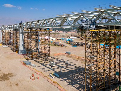 Presentes en la construcción del Puente Comuneros II