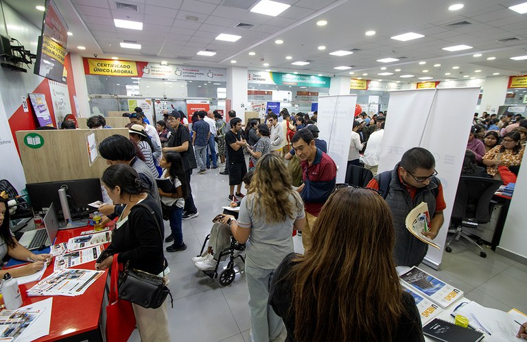 ULMA participó en feria laboral promovida por el MTPE para impulsar la inclusión y el acceso al empleo